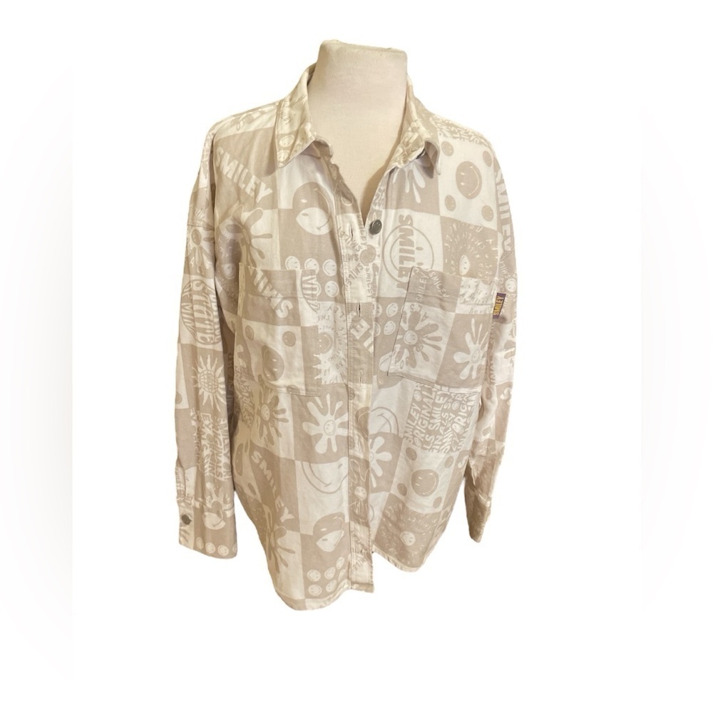 Smiley x H&M Jacket Graphic Relaxed Fit Streetwear Women's S Tan Beige Shacket - Picture 3 of 10